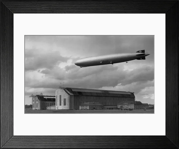 Framed Print : The Graf Zeppelin LZ 127 Framed Print : The Graf Zeppelin LZ 127