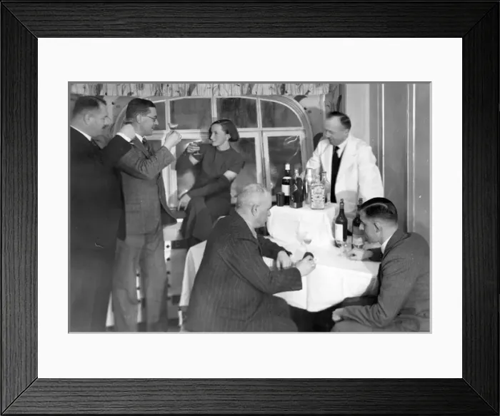 Framed Print : Passengers aboard the Graf Zeppelin LZ 127 Framed Print : Passengers aboard the Graf Zeppelin LZ 127