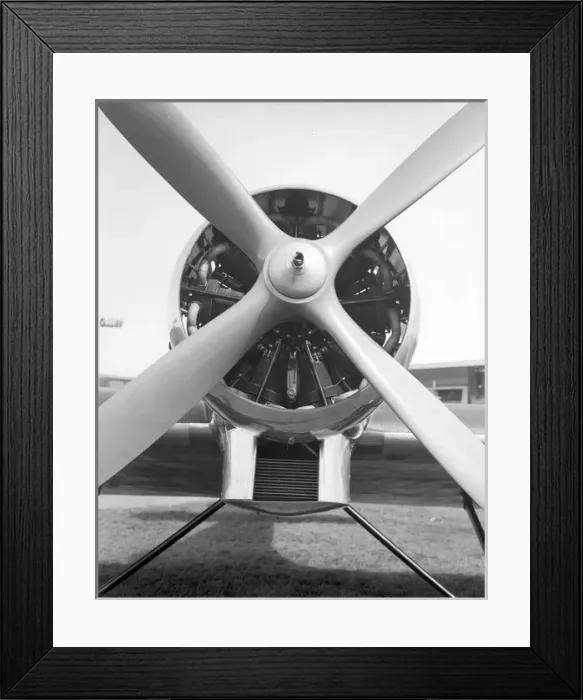 Framed Print : A 500hp Bristol Pegasus PE6S with a two-stage supercharger