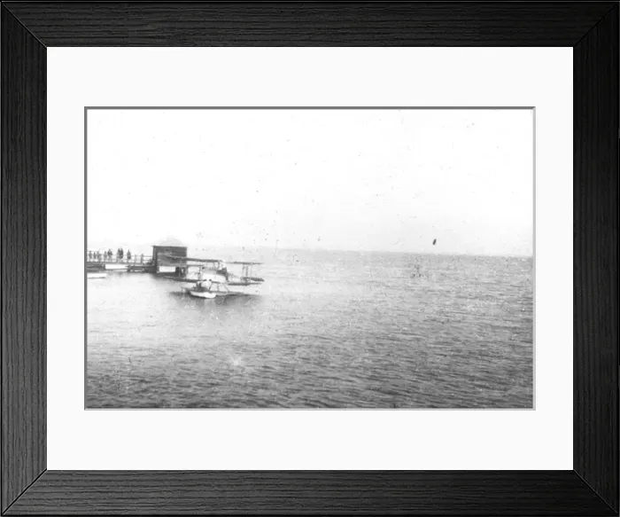 Framed Print : Bluebird at Freetown (Sierra Leone) Framed Print : Bluebird at Freetown (Sierra Leone)