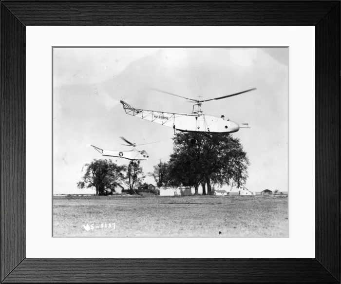Framed Print : Igor Sikorsky at the controls of the Sikorsky VS-300 (front) Framed Print : Igor Sikorsky at the controls of the Sikorsky VS-300 (front)