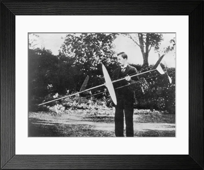 Framed Print : Dr Frederick William Lanchester HonFRAeS (1868-1946) Framed Print : Dr Frederick William Lanchester HonFRAeS (1868-1946)