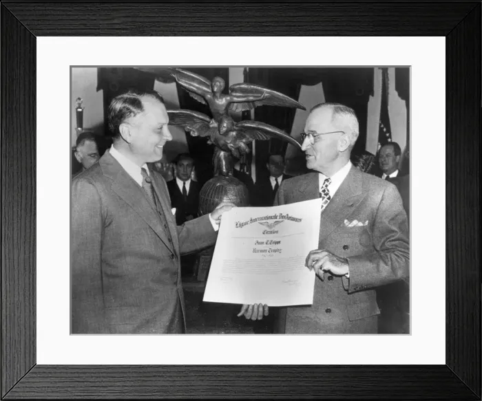 Framed Print : Juan T Trippe left is presented with the Harmon Trophy Framed Print : Juan T Trippe left is presented with the Harmon Trophy