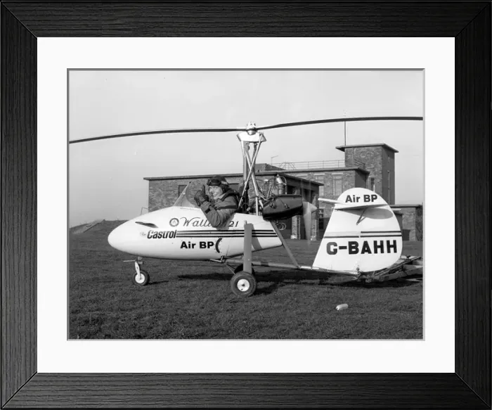 Framed Print : Wing Commander Kenneth Horatio Wallis MBE Framed Print : Wing Commander Kenneth Horatio Wallis MBE