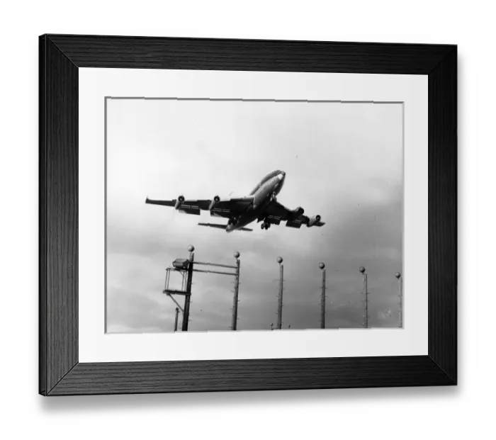 Framed Print : Boeing 707-138B G-AVZZ of Laker Airways on final approach Framed Print : Boeing 707-138B G-AVZZ of Laker Airways on final approach