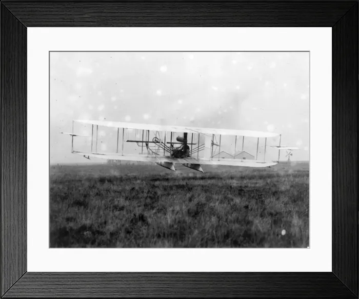 Framed Print : J T C Moore-Brabazon winning the Daily Mail 1000 prize Framed Print : J T C Moore-Brabazon winning the Daily Mail 1000 prize