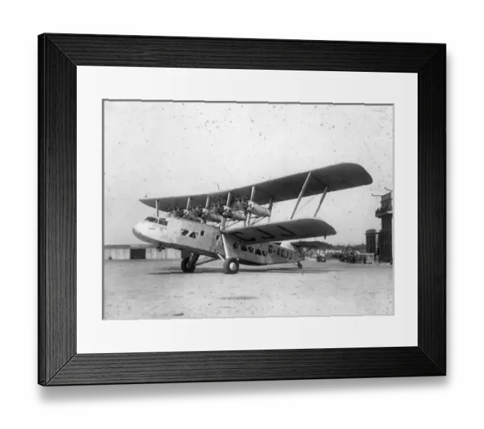 Framed Print : Short L17 Scylla G-ACJJ of Imperial Airways at Croydon Framed Print : Short L17 Scylla G-ACJJ of Imperial Airways at Croydon
