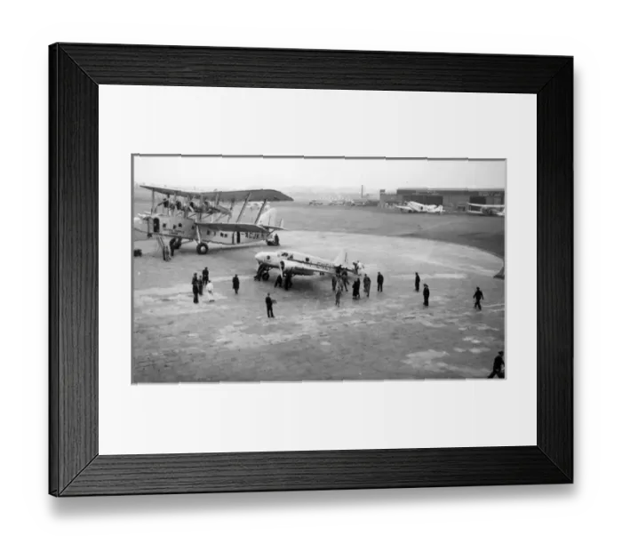 Framed Print : Short L17 Syrinx G-ACJK of Imperial Airways at Croydon Framed Print : Short L17 Syrinx G-ACJK of Imperial Airways at Croydon