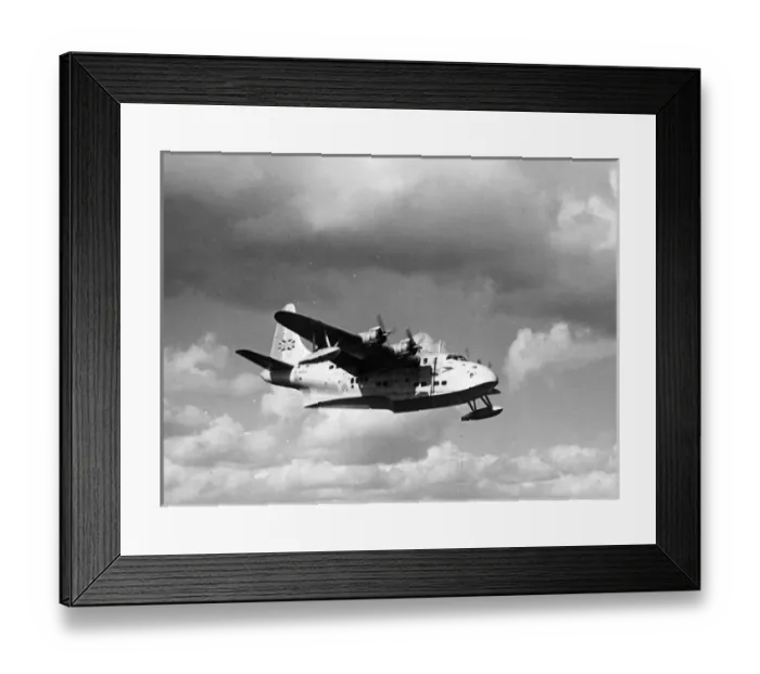 Framed Print : Short S45 Solent G-AHIU Solway of BOAC Framed Print : Short S45 Solent G-AHIU Solway of BOAC