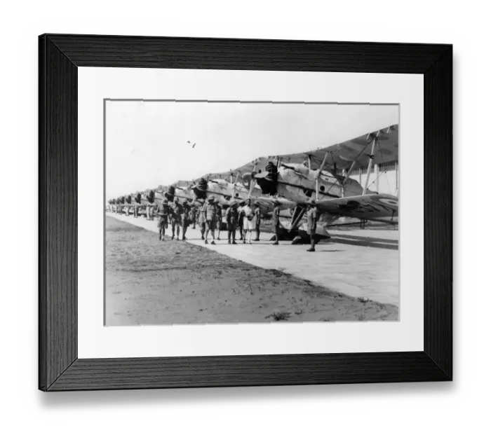 Framed Print : Vickers Vincents of No47 Squadron lined up for ceremonial Framed Print : Vickers Vincents of No47 Squadron lined up for ceremonial