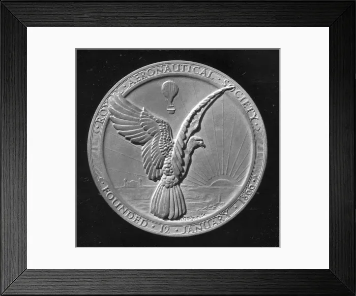 Framed Print : British Silver Medal for Aeronautics obverse 1933 Framed Print : British Silver Medal for Aeronautics obverse 1933