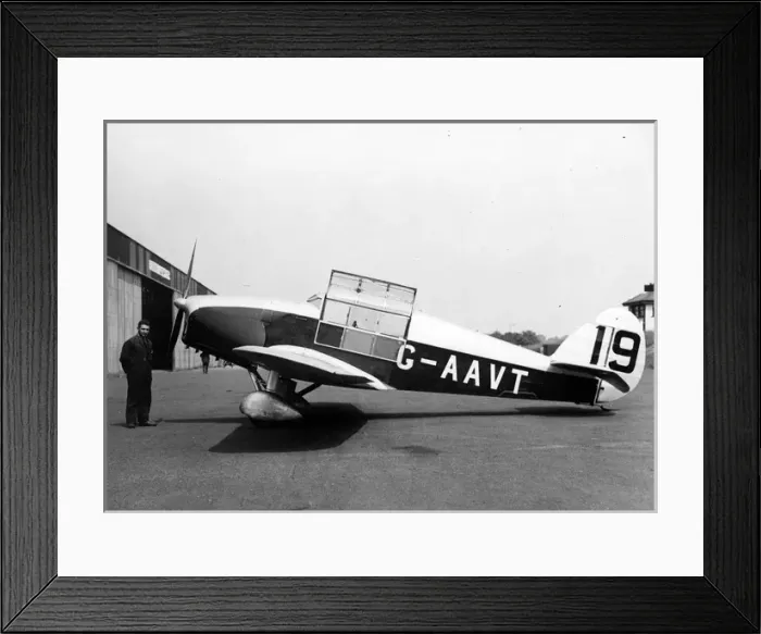 Framed Print : The sole Hendy 302A built G-aVT Framed Print : The sole Hendy 302A built G-aVT