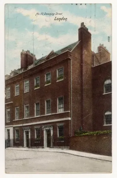 Framed Print : 10 Downing St / Postcard Framed Print : 10 Downing St / Postcard
