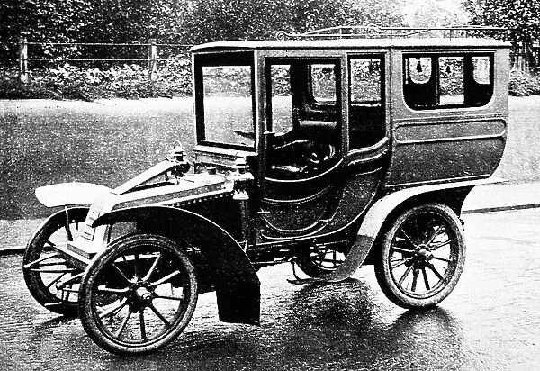 14 HP Renault veteran car with convertible body, early 1900s