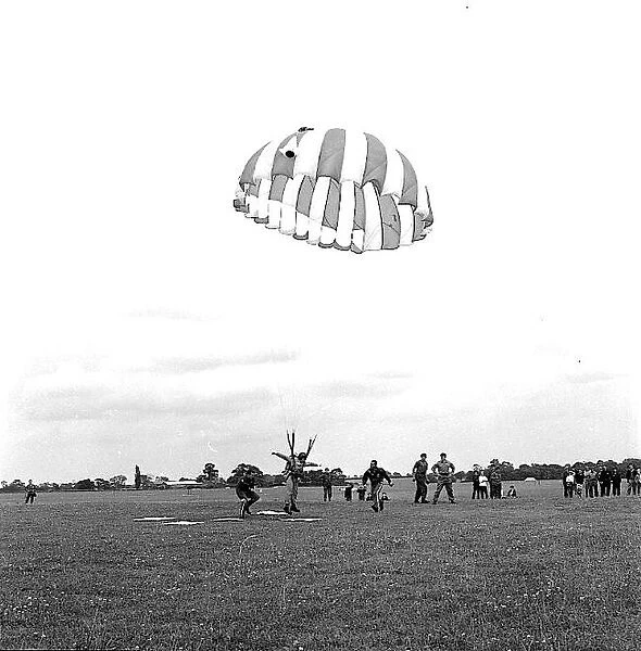 16th Parachute Brigade training, RAF Abingdon