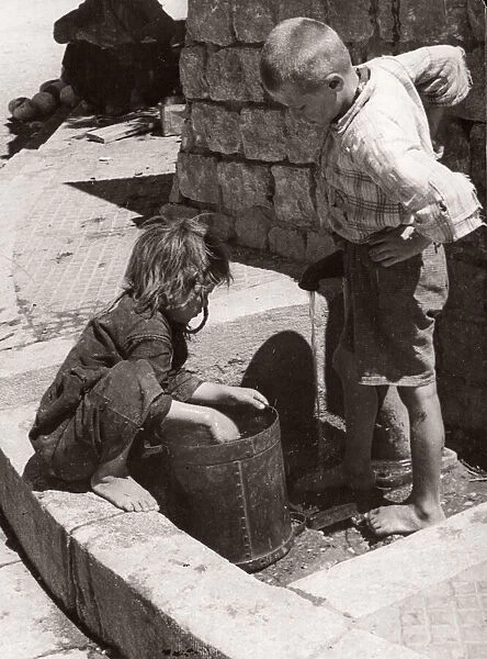 1843 - Syria - children getting water from a well