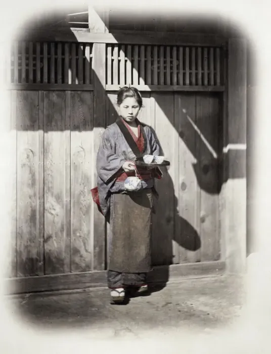 Framed Print : 1860s Japan - portrait of a tea house serving girl Felice or Felix Beato Framed Print : 1860s Japan - portrait of a tea house serving girl Felice or Felix Beato