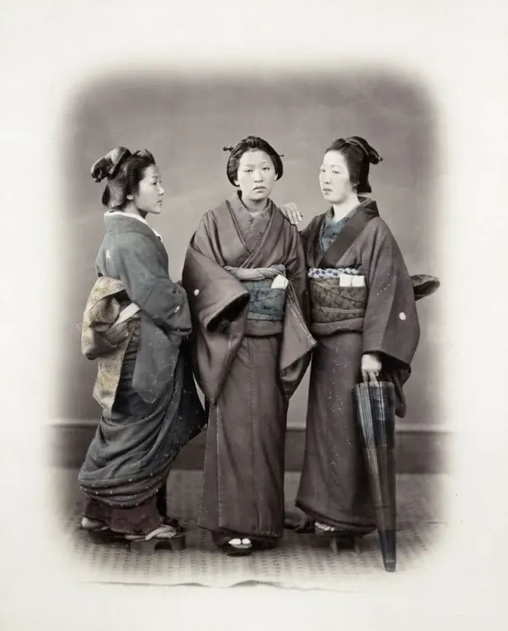 Framed Print : 1860s Japan - portrait of three young women The Three Graces Felice or Felix Beato Framed Print : 1860s Japan - portrait of three young women The Three Graces Felice or Felix Beato