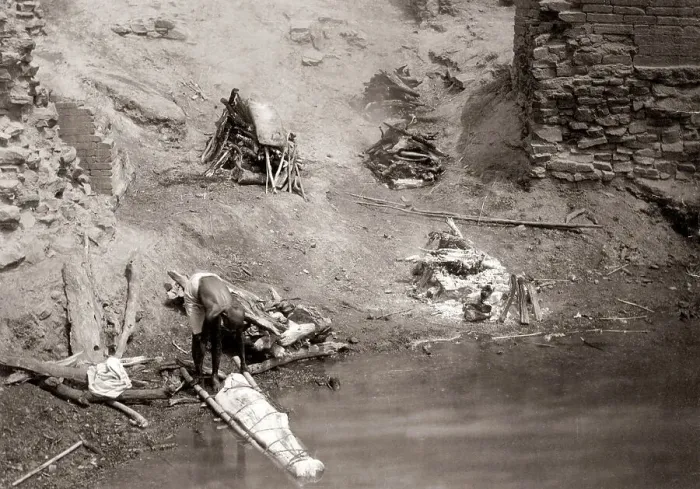 Framed Print : 1880's - dead body for cremation, burning ghat, Benares (Varanas) Framed Print : 1880's - dead body for cremation, burning ghat, Benares (Varanas)