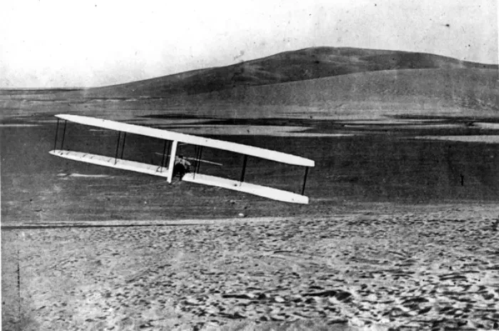 Framed Print : The 1902 Wright glider turning to the right Framed Print : The 1902 Wright glider turning to the right