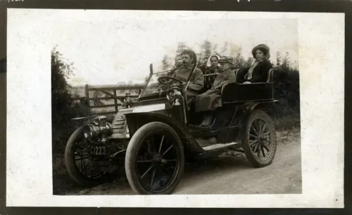 Framed Print : 1904 De Dion Bouton Vintage Car Framed Print : 1904 De Dion Bouton Vintage Car