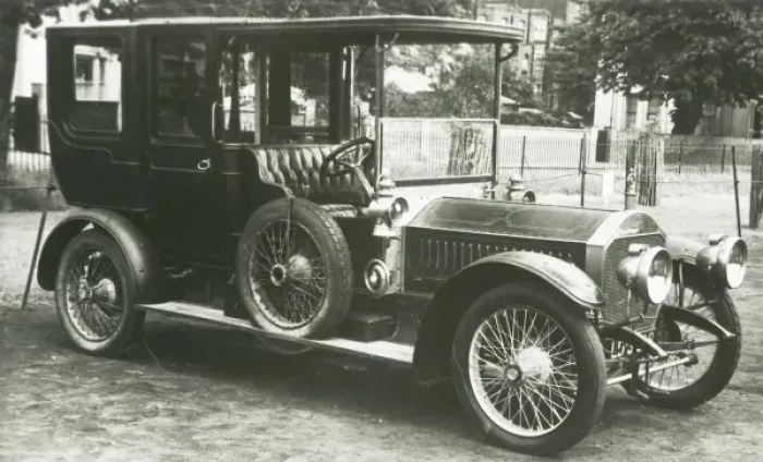 Framed Print : 1909 Limousine, A I Read Framed Print : 1909 Limousine, A I Read