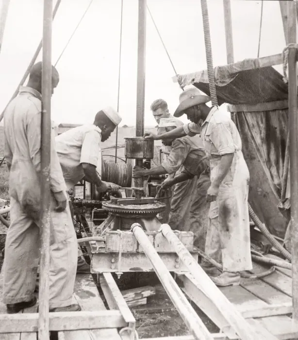 Framed Print : 1940s East Africa - engineers boring a well Framed Print : 1940s East Africa - engineers boring a well