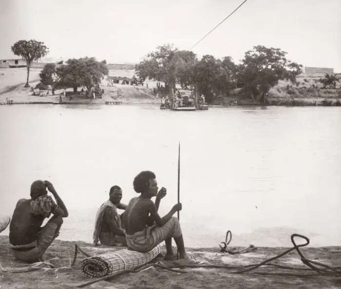 Framed Print : 1940s East Africa - ferry across Juba river, Bardera, Somalia Framed Print : 1940s East Africa - ferry across Juba river, Bardera, Somalia