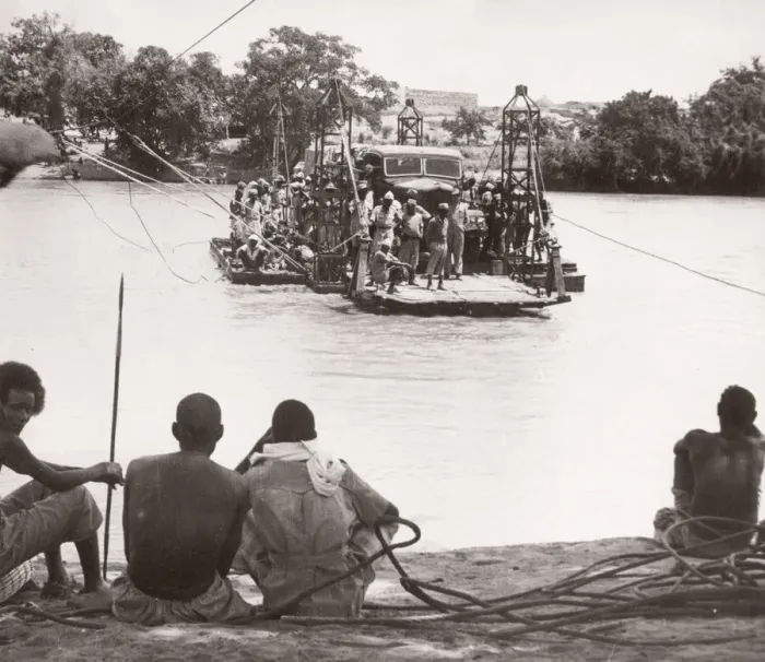 Framed Print : 1940s East Africa - ferry across Juba river, Bardera, Somalia Framed Print : 1940s East Africa - ferry across Juba river, Bardera, Somalia