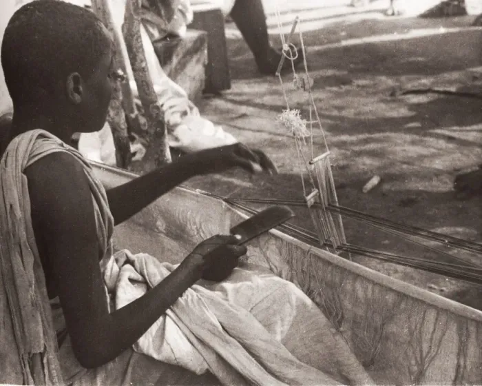 Framed Print : 1940s East Africa - making scarves - Somaliland, Somalia Framed Print : 1940s East Africa - making scarves - Somaliland, Somalia