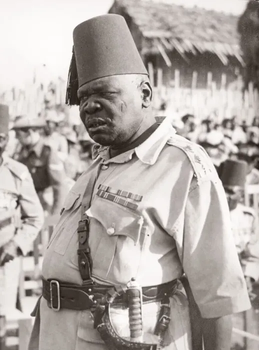 Framed Print : 1940s East Africa - soldiers Kenya, Kings African Rifles Framed Print : 1940s East Africa - soldiers Kenya, Kings African Rifles