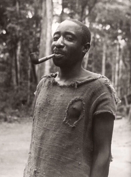 1940s East Africa Uganda Budongo forest woodsman