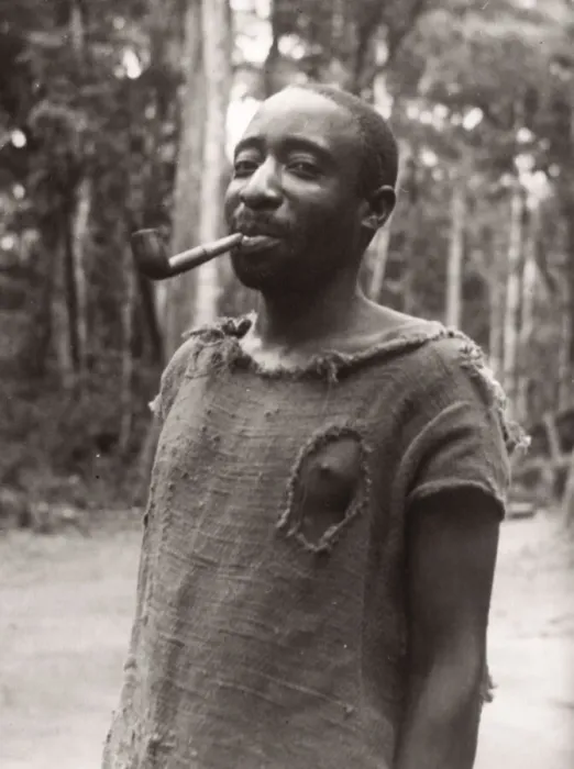 Framed Print : 1940s East Africa Uganda Budongo forest woodsman Framed Print : 1940s East Africa Uganda Budongo forest woodsman