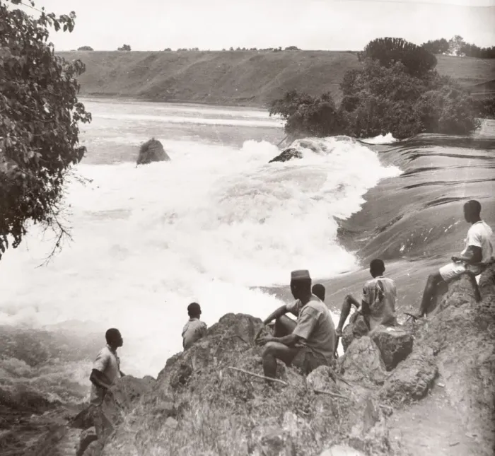 Framed Print : 1940s East Africa - Uganda - Ripon Falls, Lake Victoria Framed Print : 1940s East Africa - Uganda - Ripon Falls, Lake Victoria