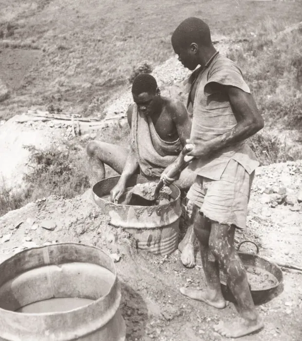 Framed Print : 1940s East Africa - Uganda tin mines Mirusanda Ankole Framed Print : 1940s East Africa - Uganda tin mines Mirusanda Ankole