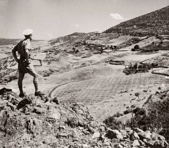 Framed Print : 1943 Syria - view from Benndirek, Kurd area Turkish border Framed Print : 1943 Syria - view from Benndirek, Kurd area Turkish border