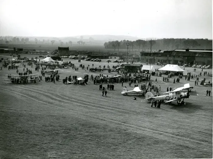 Framed Print : The 1951 Royal Aeronautical Society Garden Party at Whit? Framed Print : The 1951 Royal Aeronautical Society Garden Party at Whit?