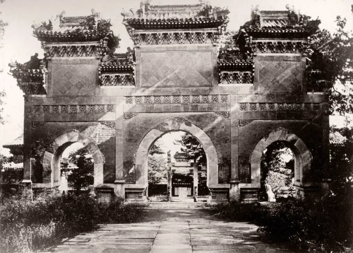 Framed Print : 19th century photograph China c. 1880s - Chinese architecture Framed Print : 19th century photograph China c. 1880s - Chinese architecture