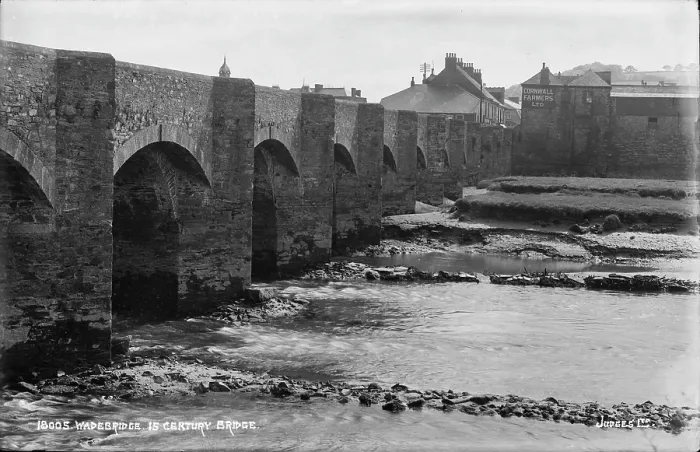 Framed Print : 19th Century Wadebridge Bridge Framed Print : 19th Century Wadebridge Bridge