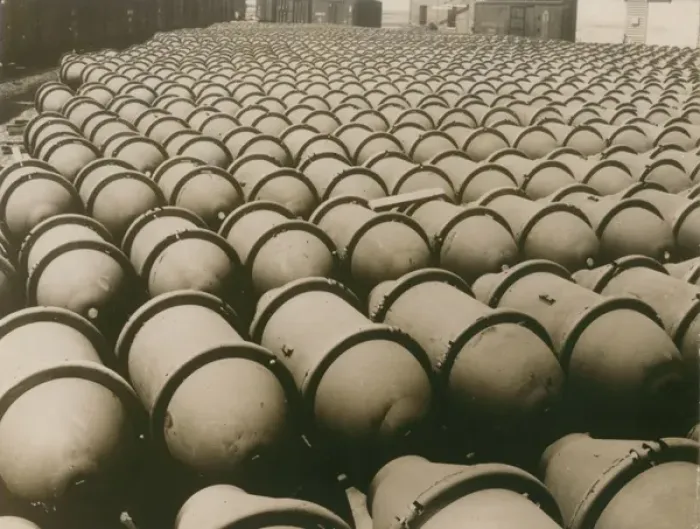 Framed Print : 2, 000lb bombs at a US munitions factory in 1943 Framed Print : 2, 000lb bombs at a US munitions factory in 1943
