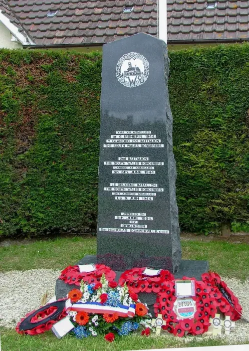 Framed Print : 2nd Battalion South Wales Borderers Memorial, Asnelles Framed Print : 2nd Battalion South Wales Borderers Memorial, Asnelles