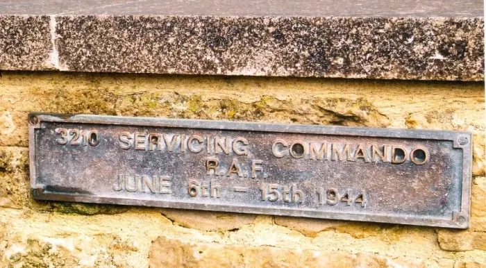 Framed Print : 3210 Servicing Commando RAF Memorial ALG B3 Framed Print : 3210 Servicing Commando RAF Memorial ALG B3