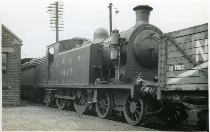 Framed Print : 442T Steam Locomotive LNER 9447 Framed Print : 442T Steam Locomotive LNER 9447
