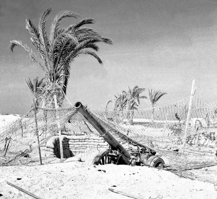 Framed Print : 60-pounder artillery gun Framed Print : 60-pounder artillery gun