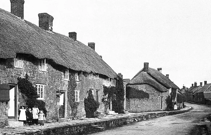 Framed Print : Abbotsbury, early 1900s Framed Print : Abbotsbury, early 1900s