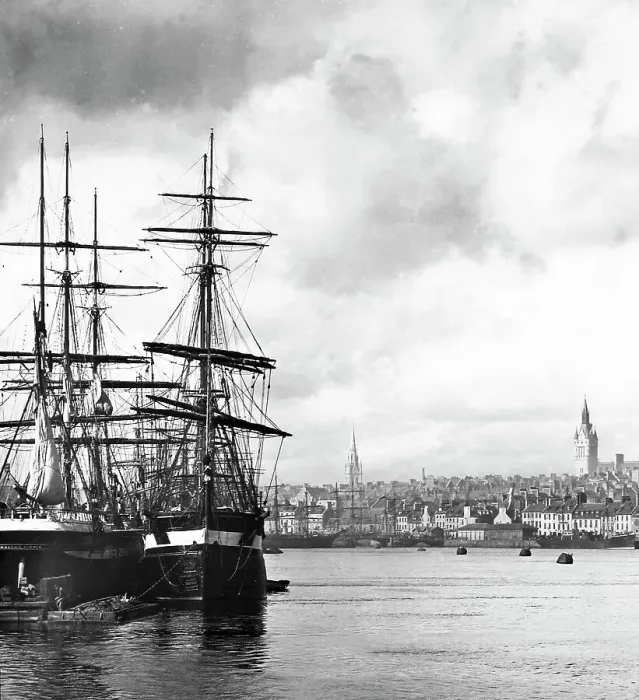 Framed Print : Aberdeen Harbour Victorian period Framed Print : Aberdeen Harbour Victorian period