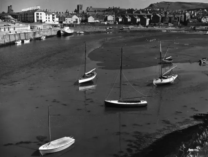 Framed Print : Aberytwyth Harbour Framed Print : Aberytwyth Harbour