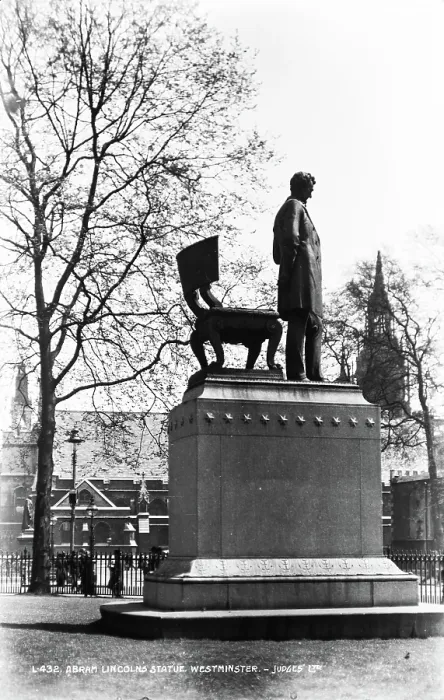 Framed Print : Abraham Lincoln Statue in Westminster Framed Print : Abraham Lincoln Statue in Westminster