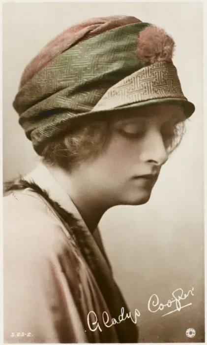 Framed Print : Actress Gladys Cooper Framed Print : Actress Gladys Cooper