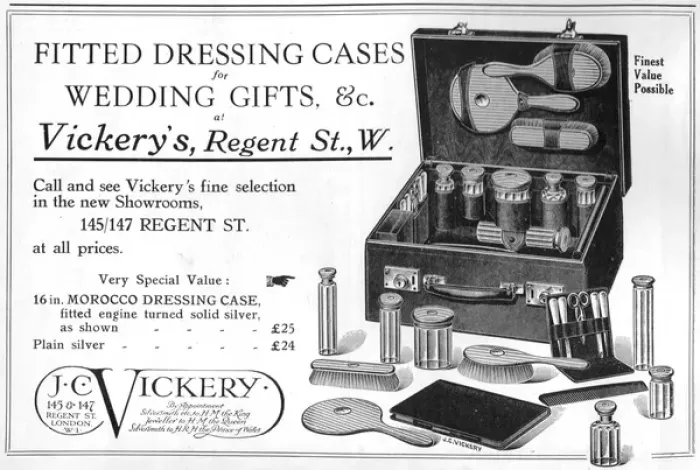 Framed Print : Advert for fitted dressing cases from Vickerys, London, 192 Framed Print : Advert for fitted dressing cases from Vickerys, London, 192